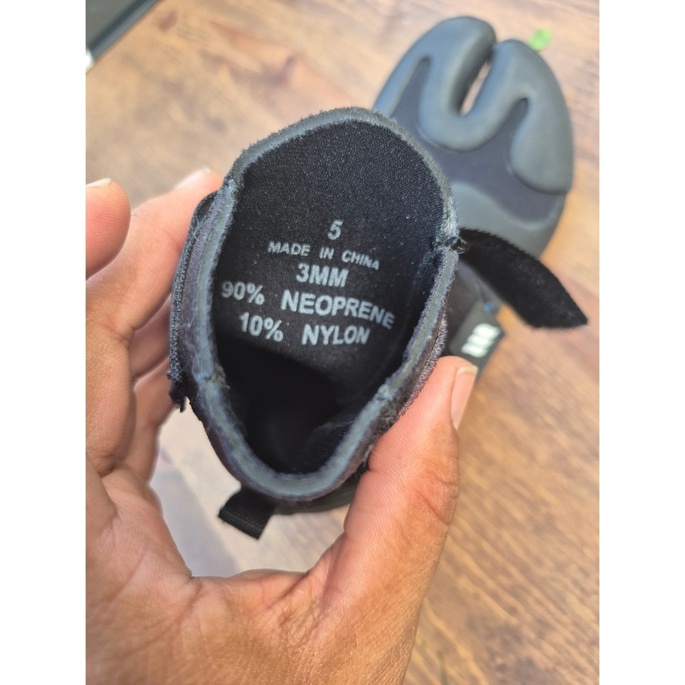 West Wetsuits 3mm Split Toe High Surf Booties Black Blue‎ Size 5 4MB002BLCK GBS - Picture 6 of 9